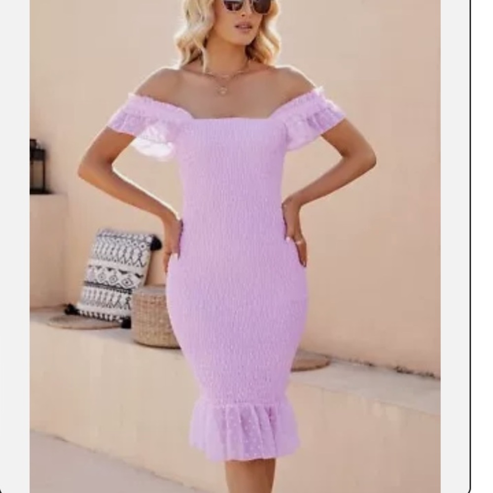 NWT FARORO light, pink, midi, body con detailed dress size 2XL.